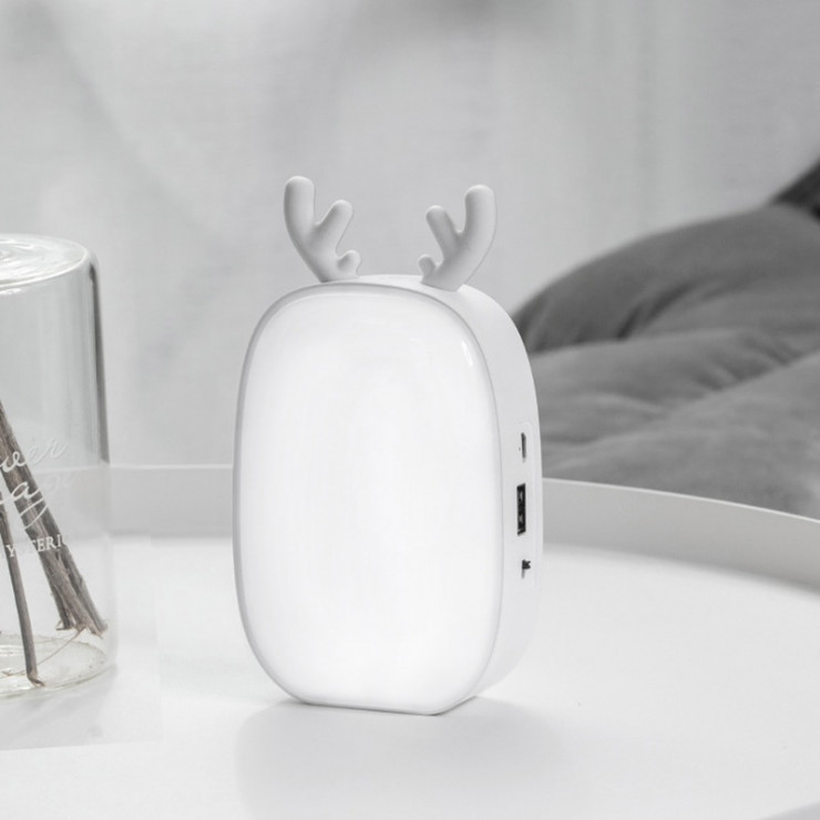 Lampe en forme de cerf rechargeable